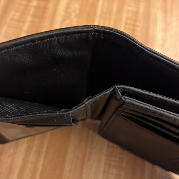 Wallet - Picture 4 of 5